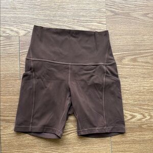 Espresso lululemon align shorts